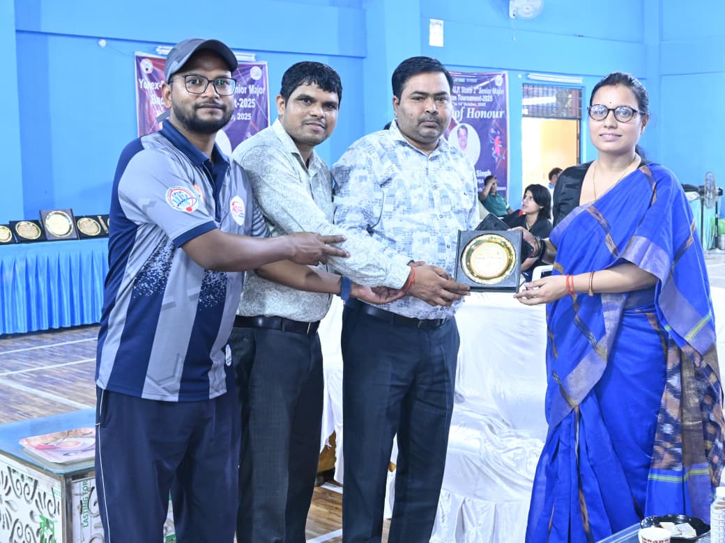rdsbangarmau's tweet photo. We are delighted to share that in the Yonex Sunrise Second UP State Senior Major Ranking Badminton Tournament 2025,
 Ms. Suman Rai, Principal &amp; Group Coordinator, RDS Group of Schools, has been invited as the Guest of Honour for the Closing Ceremony. https://t.co/9PYYvpsDXp