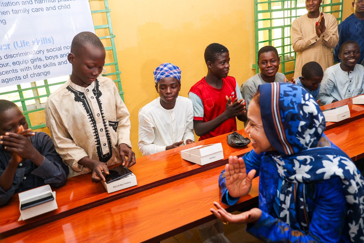 Truly inspired meeting UNICEF Nigeria’s Country Representative, Mrs. <a href="/SaeedWafaa/">Wafaa ElFadil Saeed Abdelatef</a>, on her first field mission to Sokoto &amp; Kebbi. Her words reminded me why we do what we do—to deliver for every child. Humorously she called me ‘Arous’ (groom)😀
#UNICEF #UNVolunteers #ForEveryChild