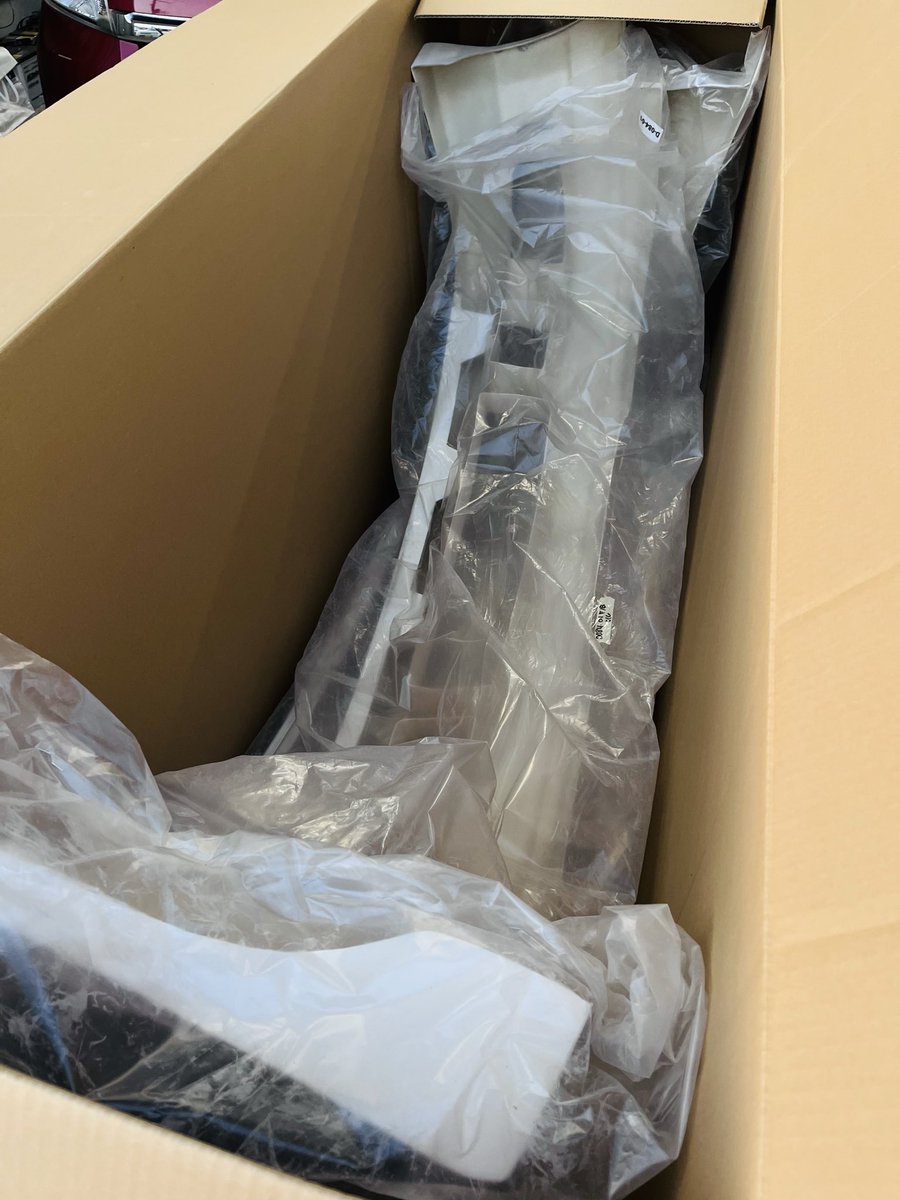 _uro101_'s tweet photo. 売ります！

100系マークii
オリジンエアロ
ストリームライン3点キット新品
8万で欲しい方居ましたら連絡ください。 https://t.co/gzlY1JJFAG