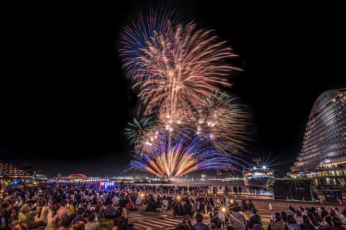 kobewaterfront's tweet image. 来週のウォーターフロントは…

/／　　
みなとHANABI
\＼

5日間連続で花火を楽しめる秋の神戸の大イベント🎆
ぜひウォーターフロントエリアにお越しください🙌

📅10/20(月)~24(金)

花火とあわせて楽しめる特別なイベントも開催！
詳しくは▼▼
kobewaterfront.com/events