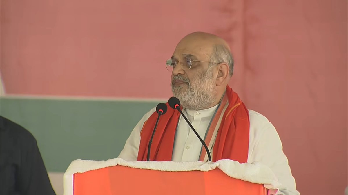 500 साल तक भगवान श्रीराम झोपड़ी में विराजमान रहे।

प्रधानमंत्री श्री <a href="/narendramodi/">Narendra Modi</a> जी ने राम मंदिर का भूमिपूजन किया, प्राण प्रतिष्ठा की और भव्य मंदिर का निर्माण कराया।

अब बिहार के पुनौराधाम में माता सीता का भव्य मंदिर भी बन रहा है।

-श्री <a href="/AmitShah/">Amit Shah</a>