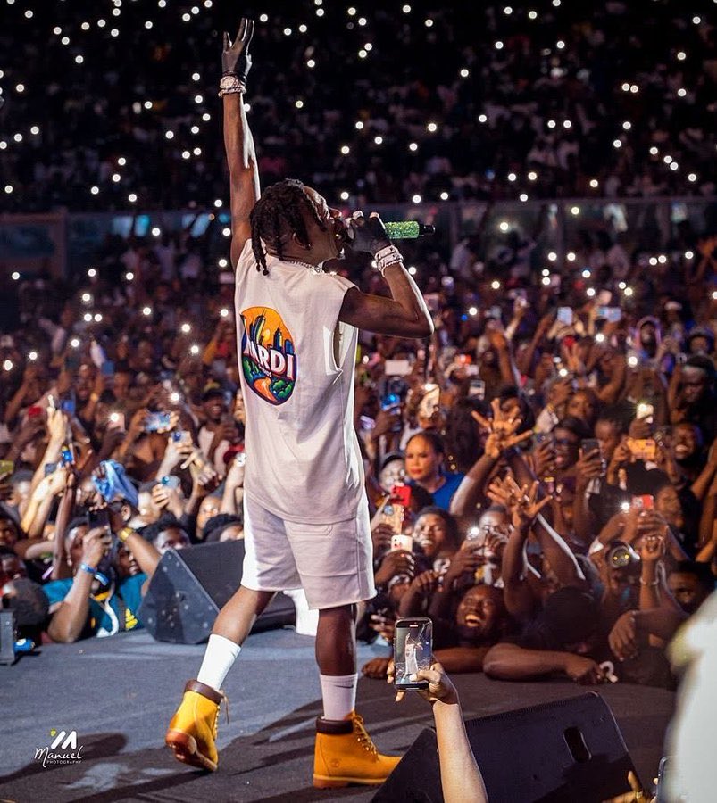 Happy new turn up Donny <a href="/shattawalegh/">SHATTA WALE</a> 🎊🤍🍾 #ShattaFest2025 #ShattaWale #SHATTABRATION #happybirthdayshatta