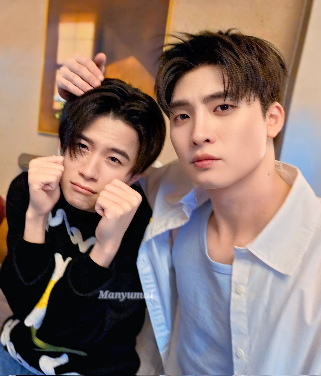 BHgQSL2KeHMpddA's tweet image. 可愛いの撮れた💙💚

#PlanRathavit #คนของแปลน
#MeanPhiravich  #2wish
