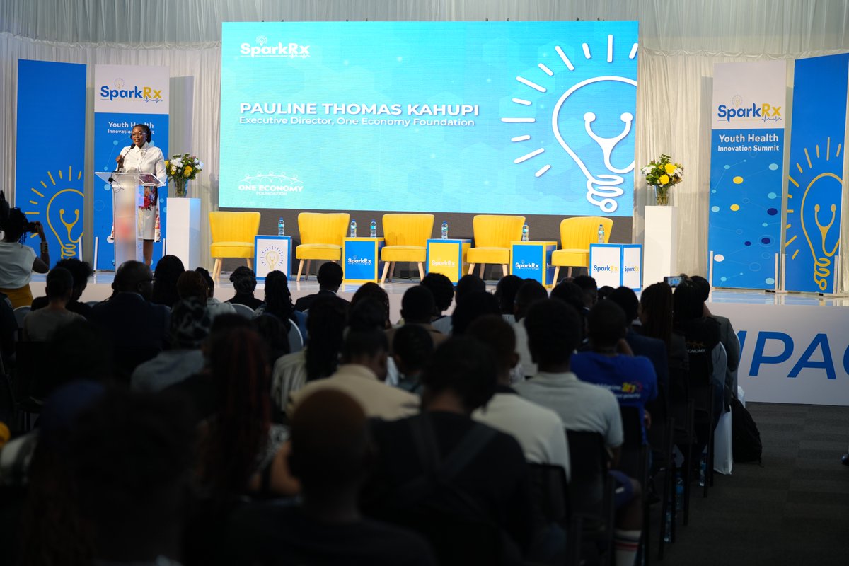 One_Namibia's tweet image. We're excited to kick this morning off with our first #SparkRx, a Youth Health Innovation Summit aimed at bridging evidence & action to advance Sexual Reproductive Health & reduce Gender-Based Violence. 💡✨
The proceedings will be directed by Dr Byron Böck & Ms Mavis Elias.
🧵