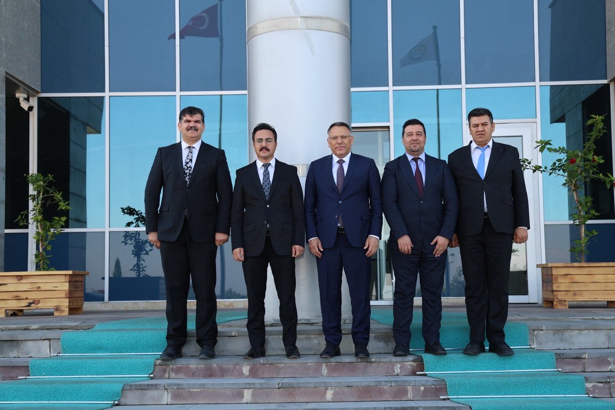 Iğdır Üniversitesi (@igdir_uni) on Twitter photo Ağrı İdare Mahkemesi Başkanı Erkan Seydibey, Üniversitemiz Rektörü Prof. Dr. Ekrem Gürel’i makamında ziyaret etti.
Haberin devamı: igdir.edu.tr/blog/haberler-…
<a href="/EkremGurel/">Prof. Dr. Ekrem Gürel</a> Ağrı İdare Mahkemesi Başkanı Erkan Seydibey, Üniversitemiz Rektörü Prof. Dr. Ekrem Gürel’i makamında ziyaret etti.
Haberin devamı: igdir.edu.tr/blog/haberler-…
<a href="/EkremGurel/">Prof. Dr. Ekrem Gürel</a>