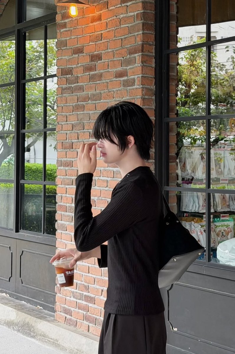 หุ่นเอย ผิวเอยยย ความสวยนี้~ 🤍🦖
#kkim_pst