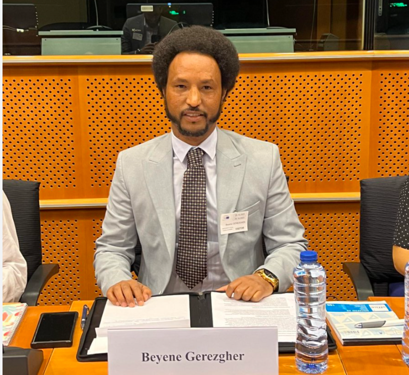 HTomno83808's tweet photo. He tries to do the right thing, but it goes wrong, he apologizes and tries to do the right thing again, and that is important in political work. He says, “Join me to create a bright future for Eritrea.” He never said that the work would be a bed of roses. https://t.co/F4NCNMrT4i