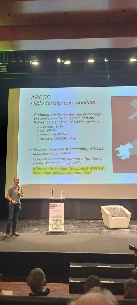 ARNASGUNEAK HIZKUNTZA GUTXITUEN BIDEBERRITZEAN.
Gaur Arnasguneen garrantziaz, eta biziberritzeko hartu beharreko neurrien inguruan hausnartzeko bigarren eguna.

<a href="/slklusterra/">Soziolinguistika K.</a> <a href="/uema_eus/">UEMA</a> <a href="/ueu_orokorra/">UEU</a> <a href="/IdeasForEurope/">Coppieters Foundation</a>

#arnasguneak2025 #hizkuntza #aisia #euskara #aisialdieuskaltzalea