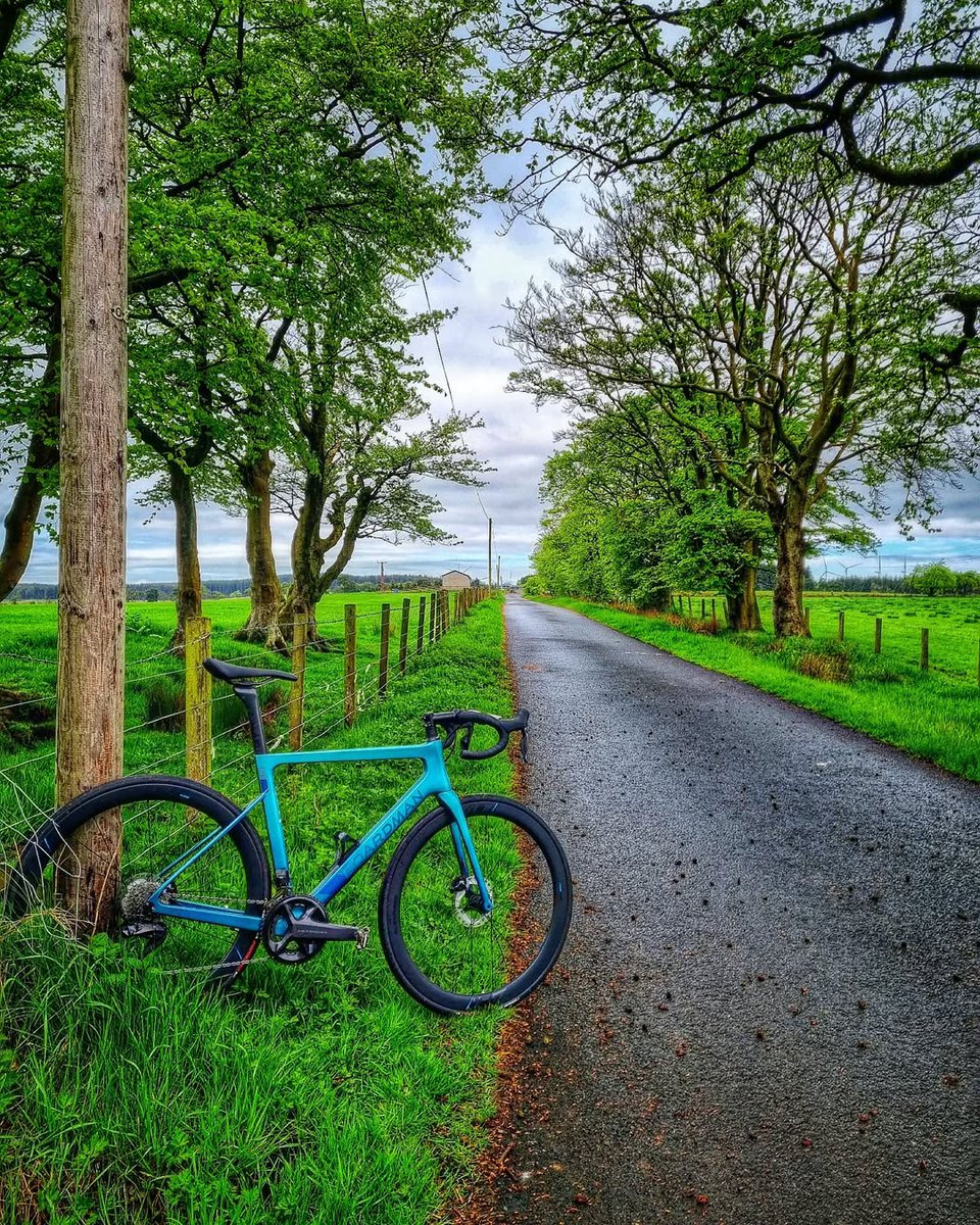 MDNASIM96450059's tweet image. The morning air feels fresh against my skin,
and with each turn of the wheel, I feel quietly alive. 🌿💛#MorningRide #LovelyStart #SoftFreedom #PeacefulSoul #FeminineEnergy #BritishOutdoors #TranquilMoments