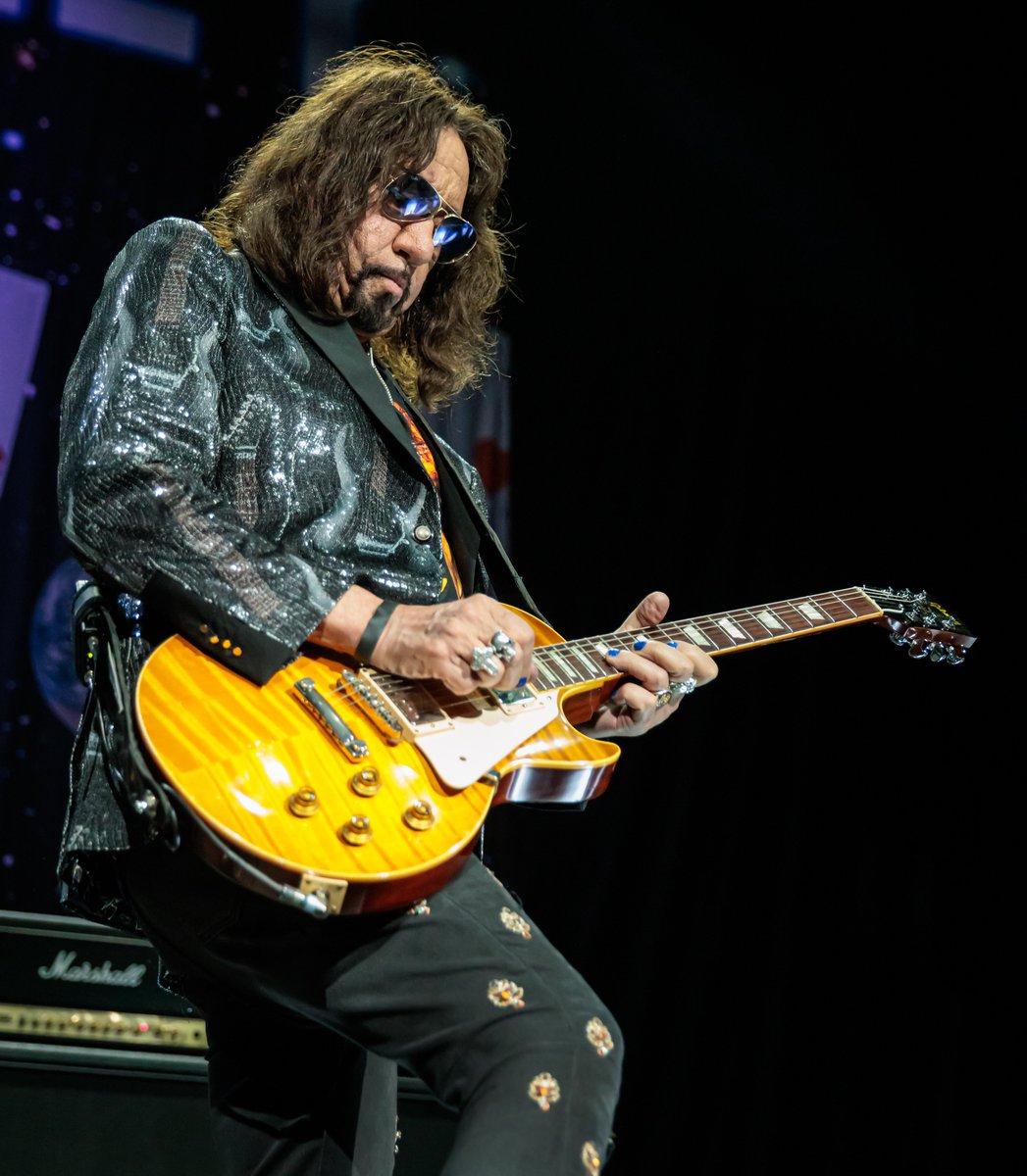 NewscomImages's tweet photo. 🎸 RIP Ace Frehley (1951–2025)
The original “Spaceman” of KISS, Ace defined rock’s sound and style with his electrifying solos and cosmic flair.
Your riffs live forever.
#AceFrehley #KISS #RockLegend #NewscomRemembers
📷 Find iconic moments of Ace &amp; KISS: https://t.co/wL7y4fIC3Z https://t.co/UKvnjywo4W