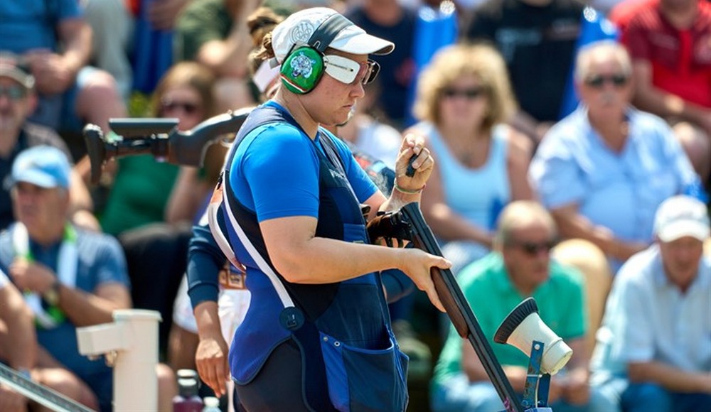 Coninews's tweet photo. Come a Parigi! 💪
Ai Mondiali di tiro a volo, Silvana Stanco replica l’impresa d’argento dei Giochi Olimpici: è la nuova vicecampionessa iridata di trap! 🥈
Secondo posto anche per l’Italia femminile a squadre.
Leggi qui 👉 https://t.co/SbKhSiucxz
#tiroavolo https://t.co/5A6BCLBuAG