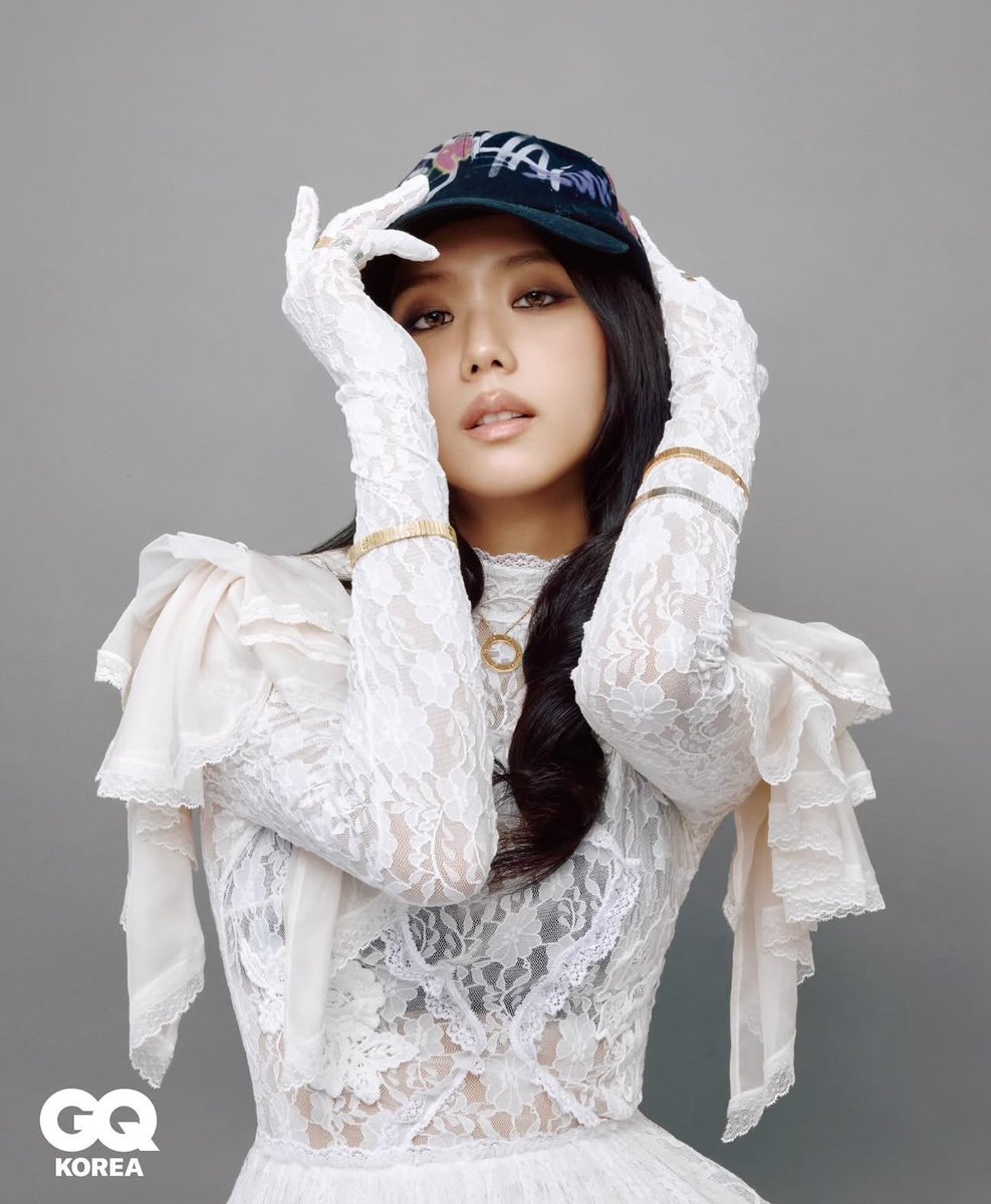 BLACKPINKGLOBAL's tweet image. #JISOO for GQ Korea November 2025 issue.
#블랙핑크 #지수 @officialBLISSOO @BLACKPINK