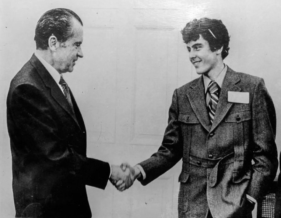 NYC mayoral candidate Curtis Sliwa meeting Richard Nixon in 1971: