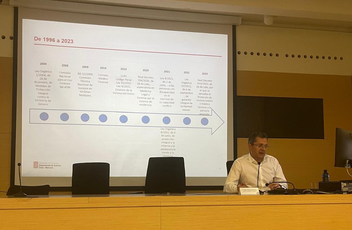 Eneko Barberia (@eneko70) on Twitter photo Gracias Amador por invitarme a 
la impartir la conferencia final sobre la “Evolución de los #IMLCF” en el Encuentro de Directores de IMLCF e <a href="/INTCFjusticia/">Instituto Nac. de Toxicología y Ciencias Forenses</a>  organizado x <a href="/cejmjusticia/">CEJ | Centro de Estudios Jurídicos</a> en #Burgos. Y felicidades por el éxito del encuentro. 
<a href="/justiciacat/">Justícia</a> Gracias Amador por invitarme a 
la impartir la conferencia final sobre la “Evolución de los #IMLCF” en el Encuentro de Directores de IMLCF e <a href="/INTCFjusticia/">Instituto Nac. de Toxicología y Ciencias Forenses</a>  organizado x <a href="/cejmjusticia/">CEJ | Centro de Estudios Jurídicos</a> en #Burgos. Y felicidades por el éxito del encuentro. 
<a href="/justiciacat/">Justícia</a>