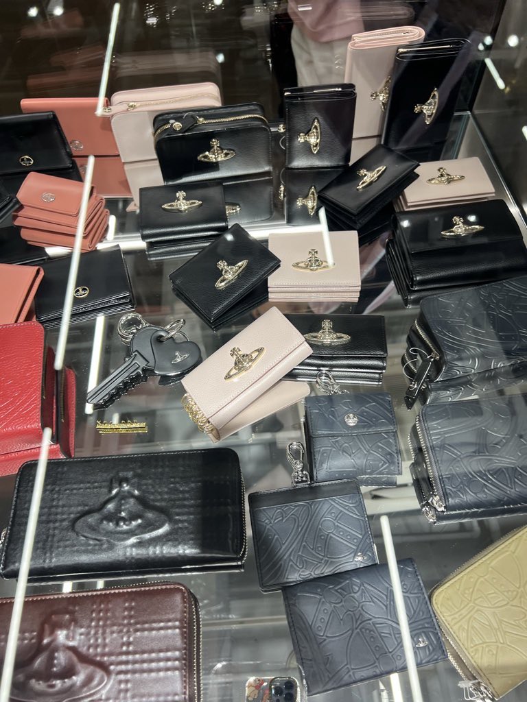 26moon_'s tweet photo. รีทวิตสุ่มแจก 50฿ (แค่รี)

เปิดจอง รอบหิ้วญี่ปุ่น🇯🇵
card holders vivienne westwood 
หนังนิ่ม กระดุม/พับ✅
หนังแข็ง กระดุม/พับ ✅

limited japan only
5990฿ ทุกสี🌟

มัดจำ 1000฿/ใบ ที่เหลือชำระตอนอยู่ช้อป ของหมด/หาไม่ได้คืนเงินเต็มจำนวนค่า  

#รับหิ้วญี่ปุ่น #หิ้วญี่ปุ่น https://t.co/NDDDeCzgVX