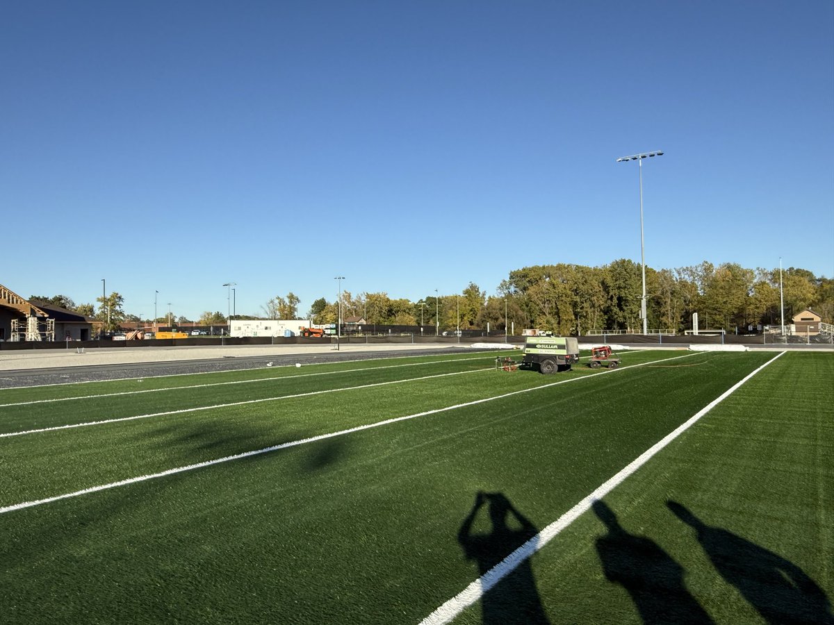 TimYoder24's tweet image. Concord Football...Week 9 of Travel.....This Week we see the Stadium through the Forest.

And as the shadows show.. Turf is on at The Jake Feild sponsored by Ever Wise.
Coming together and almost perfect construction weather..
Thank You to all who helped !
#concordpride