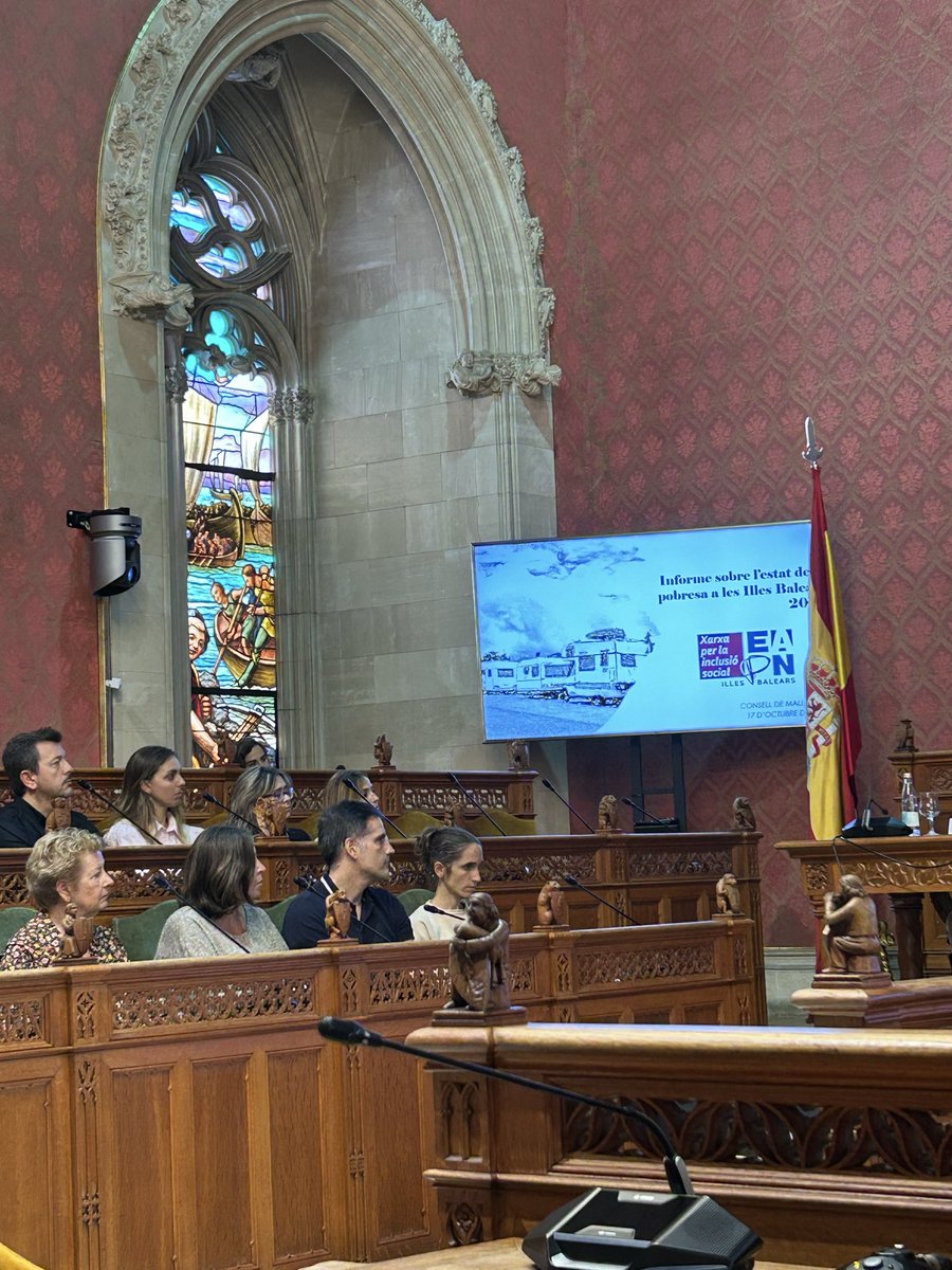 Hoy Día Internacional para la Erradicación de la Pobreza la Xara EAPN ha presentado su informe anual sobre la situación de la pobreza en Illes Balears.
Más de 200.000 personas de nuestras islas viven en situación de pobreza, así que queda mucho por hacer.
Es cierto que ha