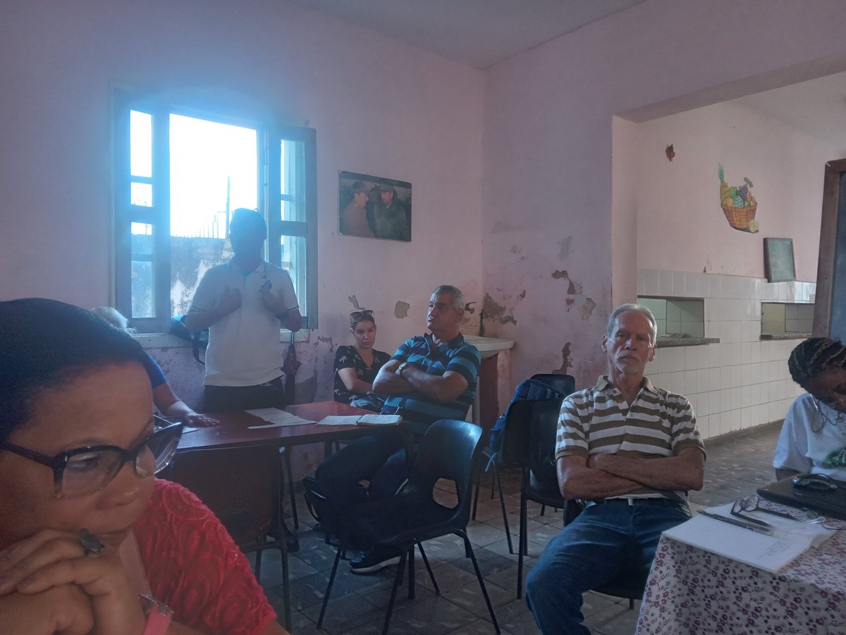 Como parte de la preparación del ciclo de trabajo metodológico Octubre _Diciembre la estructura municipal del municipio #PinardelRío se prepara de manera colectiva con la dirección de Yanitza Morales Directora General en el territorio #CubaMined