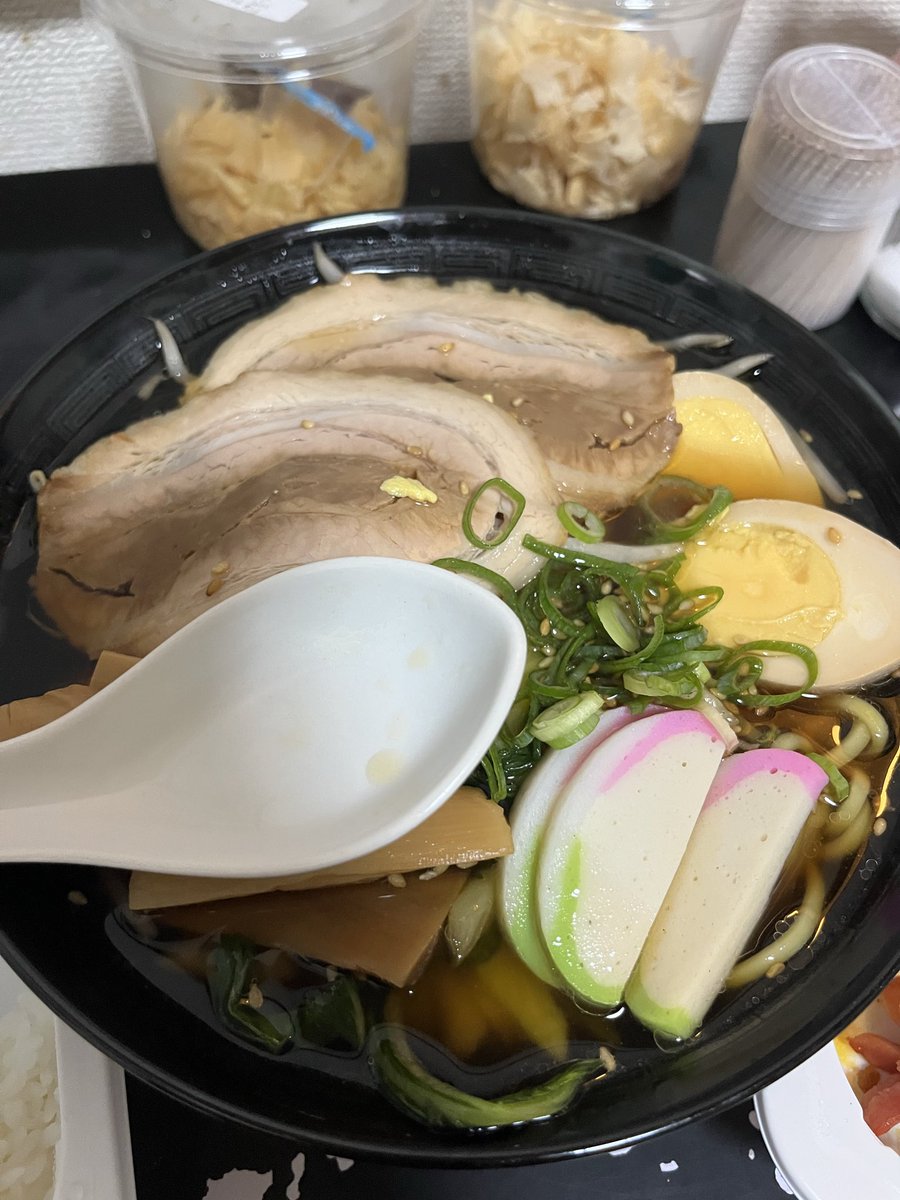 疲れた💦
今日の晩御飯はしょうゆラーメン🍜
明日の弁当🍱の用意も出来た
