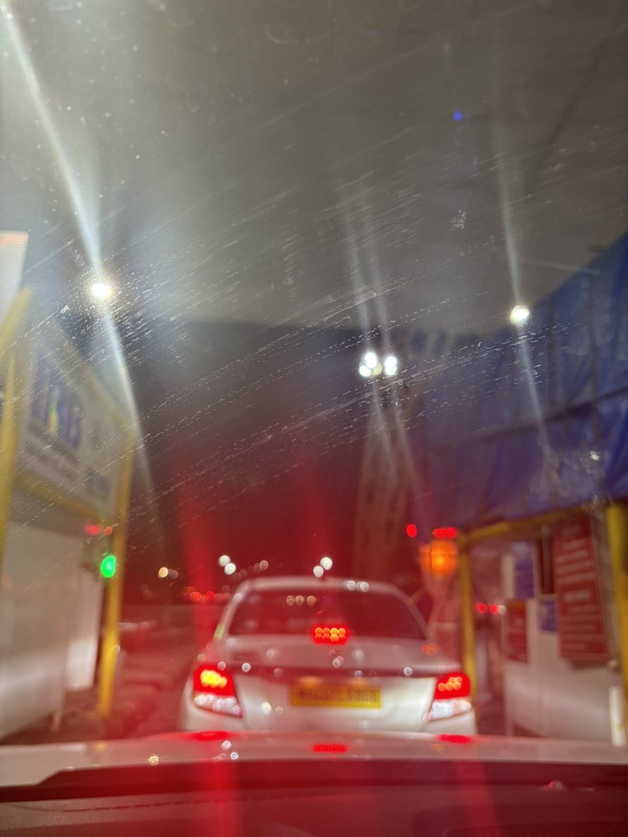 imKartikS's tweet photo. @nitin_gadkari @ministryofroads There’s are rule by government that if car waits for more then 3min at toll then toll should not be paid. On mumbai pune expressway waited for 20min behind a car and they took toll from us. What action do you take now? https://t.co/pC6pwUvxqW
