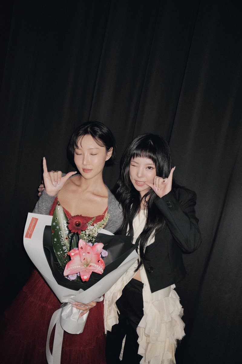 ️️ ㅤㅤㅤ
️️⭒˚.⋆ :  𝑳𝑰𝑻𝑻𝑳𝑬 𝑻𝑾𝑶 𝒀𝑶𝑼𝑵𝑮 𝑮𝑰𝑹𝑳𝑺 🦋🌹
 ㅤㅤㅤ