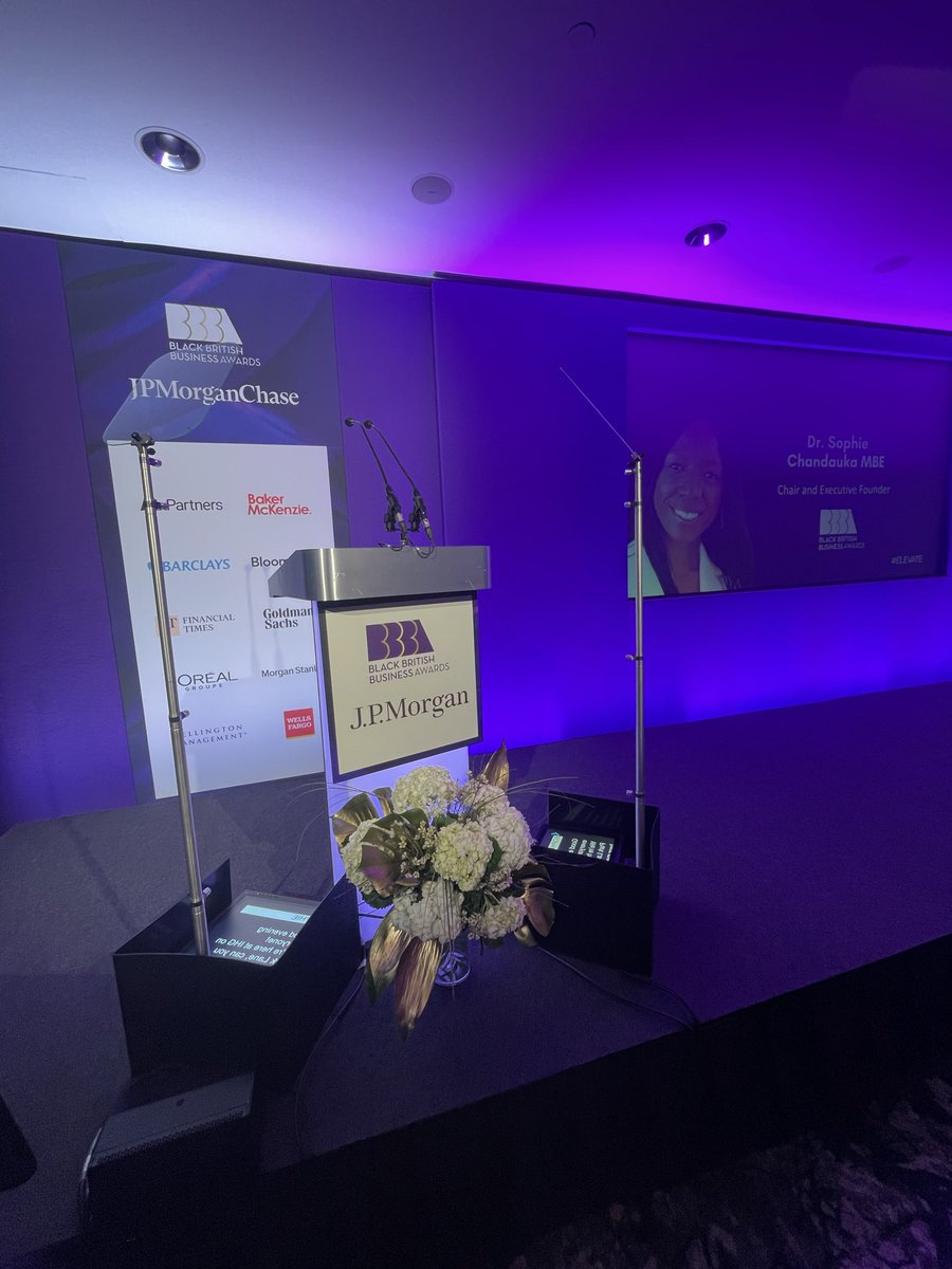 cueboxprompting's tweet photo. Ready to go #Elevate https://t.co/IGIRKwZfej
