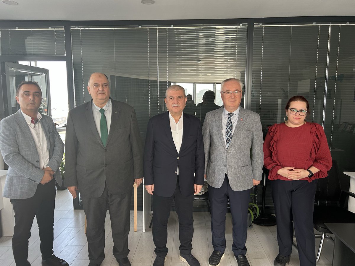 📍 Bursa

İl Başkanımız Fuat Kadıoğlu ile şehrimizin önemli yayın kuruluşlarından Nöbetçi Gazete’yi ziyaret ettik.

Yerelden genele birçok sorunu konuştuğumuz verimli bir sohbet oldu. Yayın Kurulu Başkanı Enver Akasoy ve ekibine teşekkür ederim. 

<a href="/NobetciGazete/">Nöbetçi Gazete</a> 
<a href="/EAkasoy/">enver akasoy</a>