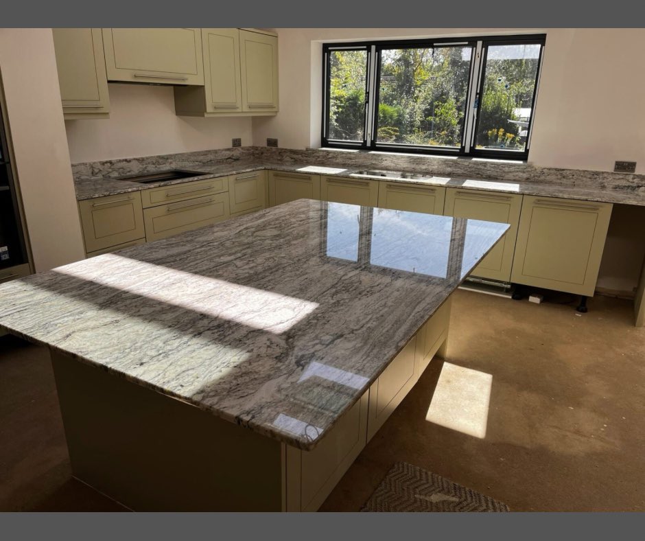DesignStonework's tweet image. Another stunning worktop install wrapped up ✅ 

Featuring 30mm Rainbow White, a natural granite sourced from the quarries of Brazil and Namibia.🔥

Clean, timeless, and full of character! ✨ 

#graniteworktops #rainbowwhite #kitchengoals #naturalstone #norfolkworktops #norwich