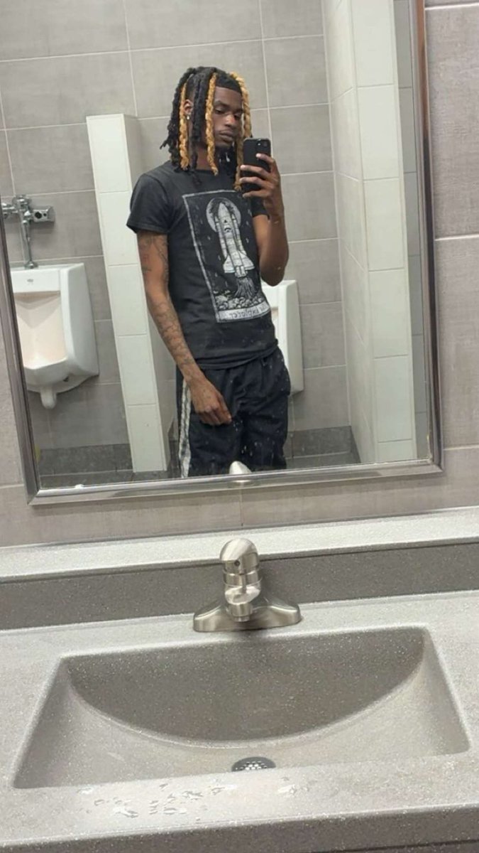 CompCherries's tweet image. 👀👀 the comeback ???