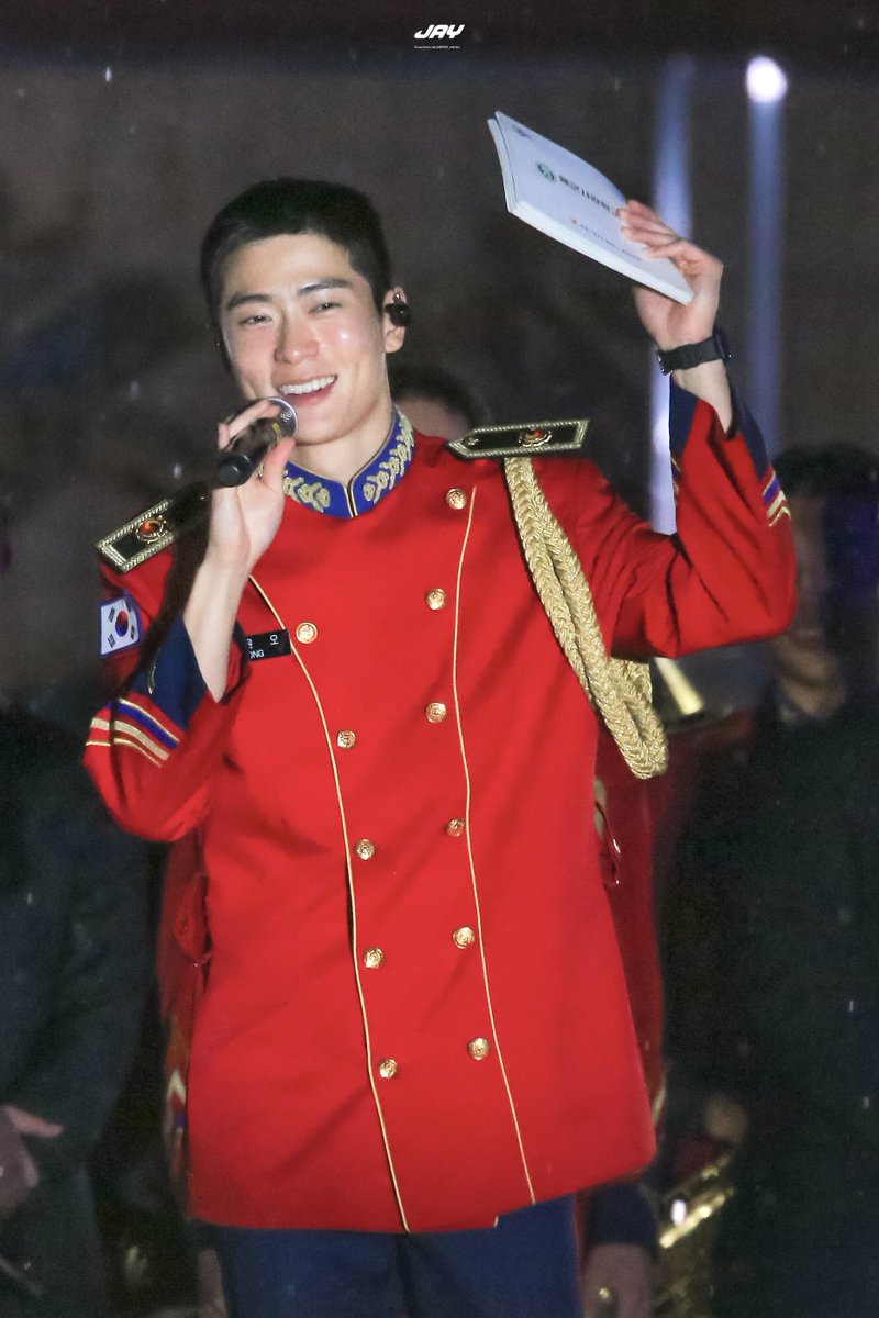 251015 군악연주회
귀여운 행복 기니…
#NCT127 #JAEHYUN #재현 #정재현