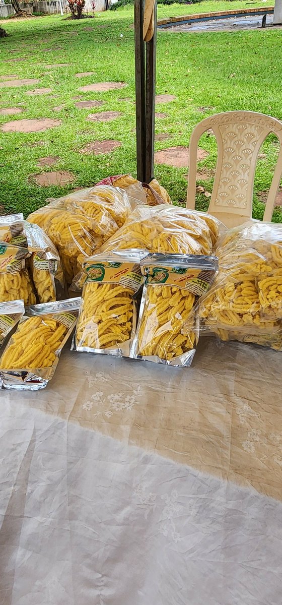 Nina Forgwe tweet media