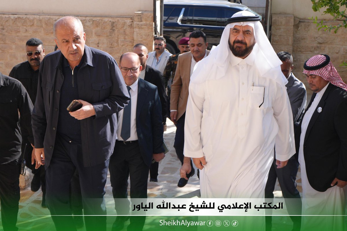 SheikhAlyawar's tweet photo. 🔹استقبال السيد ثابت العباسي وزير الدفاع ورئيس تحالف الحسم.
وجرى خلال اللقاء بحث سبل تعزيز التنسيق لخدمة #نينوى وأبنائها، وترسيخ الأمن والاستقرار ودعم جهود الإعمار والتنمية. https://t.co/PFJkDM7bu6
