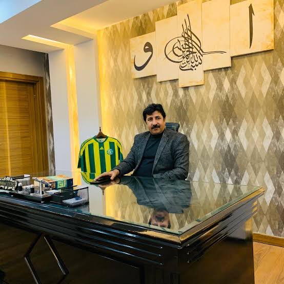 Bilet çağrımıza uyarak Şanlıurfaspor Elazığspor maçı için özellikle öğrencilere verilmek üzere 1000 adet bilet desteğinde bulunan Şanlıurfaspor Eski Başkan vekili Sayın Ahmet Ekinciye yürekten teşekkür ediyorum aynı desteği diğer iş adamlarından bekliyoruz.
<a href="/AhmetEkinci063/">Ahmet EKİNCİ</a> 👏💚💛