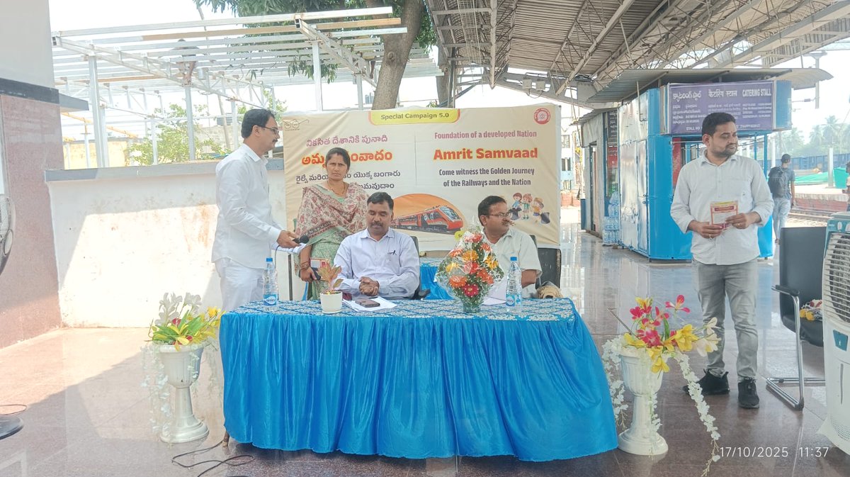 drmvijayawada's tweet photo. 🗣️An Amrit Samvaad was held at #Samalkot Station, led by Shri P. Sathish Shankar, Sr. DSTE/Vijayawada Division. Around 50 participants, including DRUCC & SCC members, Human Rights representatives, and local citizens, actively shared feedback and suggestions. #AmritSamvaad #AmritBharatStation #SouthCentralRailway #VijayawadaDivision #IndianRailways #SpecialCampaign5 #IRSpecialCampaign5 #SCDPM5
@SwachhBharatGov
@SwachhBharat
@RailMinIndia
@SCRailwayIndia
@DARPG_GoI