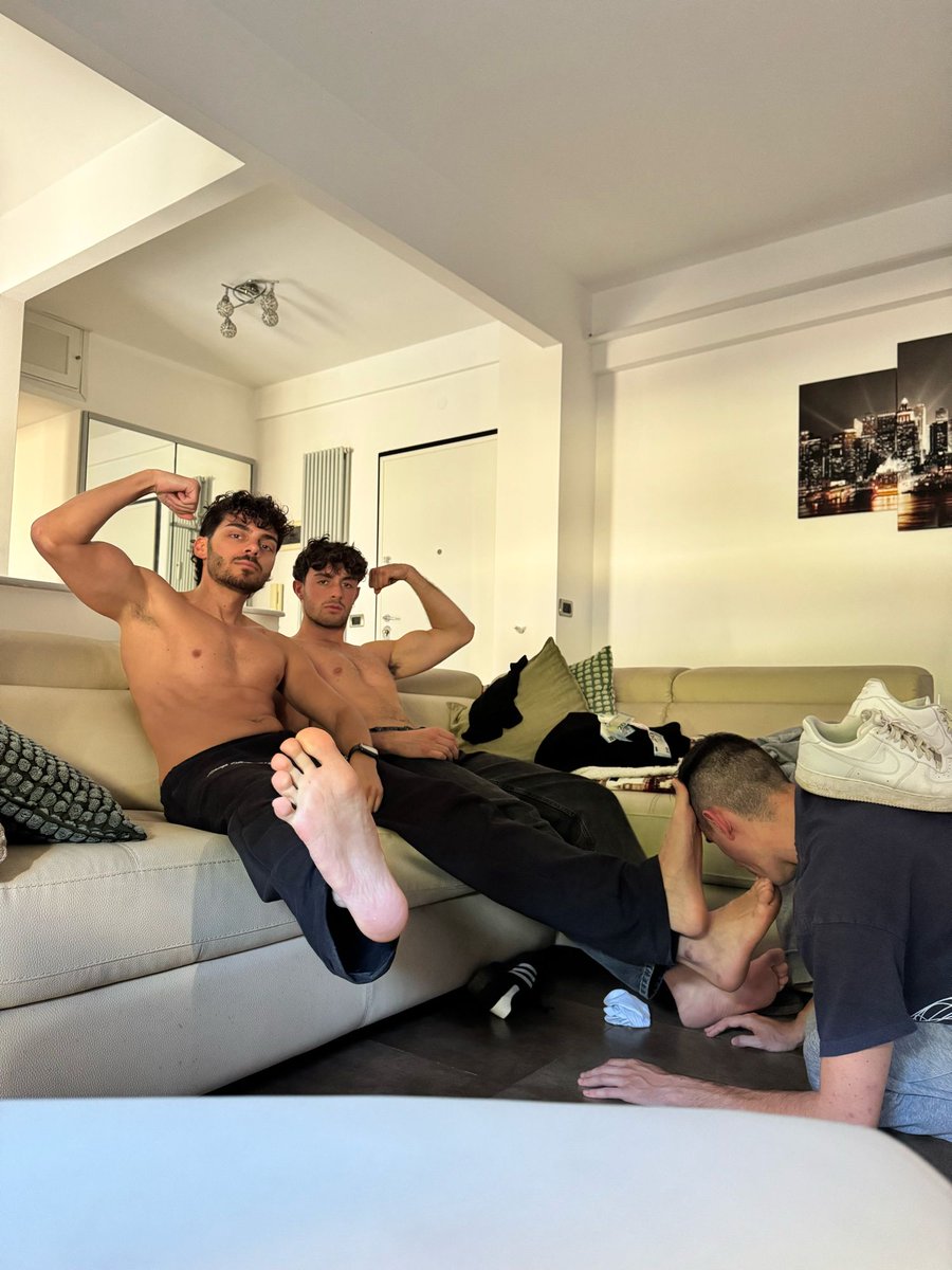 Me and <a href="/italiancashgrab/">Italian Ca$h Grabber (2.5K)</a> putting a loser at its right place