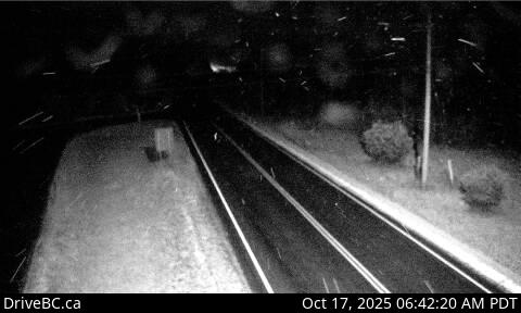 TheGOATRocks's tweet photo. Light flurries showing up on the Hwy 24 DriveBC webcam at Sheridan Lake, east of 100 Mile House this morning. Dale. #snow #100milehouse #Hwy24 https://t.co/x72YgDmP4V