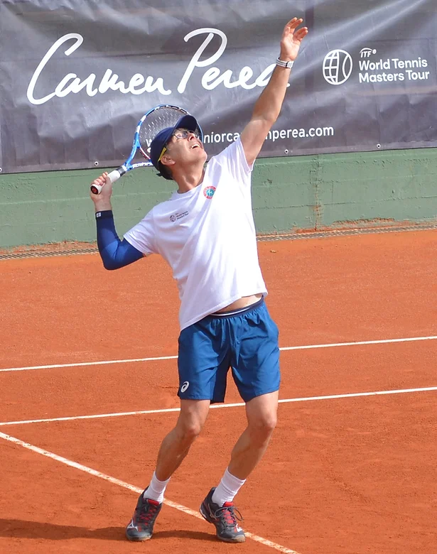 🎾 ¡Subimos de categoría! El pasado marzo, celebramos la tercera edición del Torneo Internacional de Veteranos Carmen Perea y este año, el campeonato ha dado un gran paso adelante: ¡subimos el nivel del torneo y ahora se disputará un MT400! 💥 #Vamos