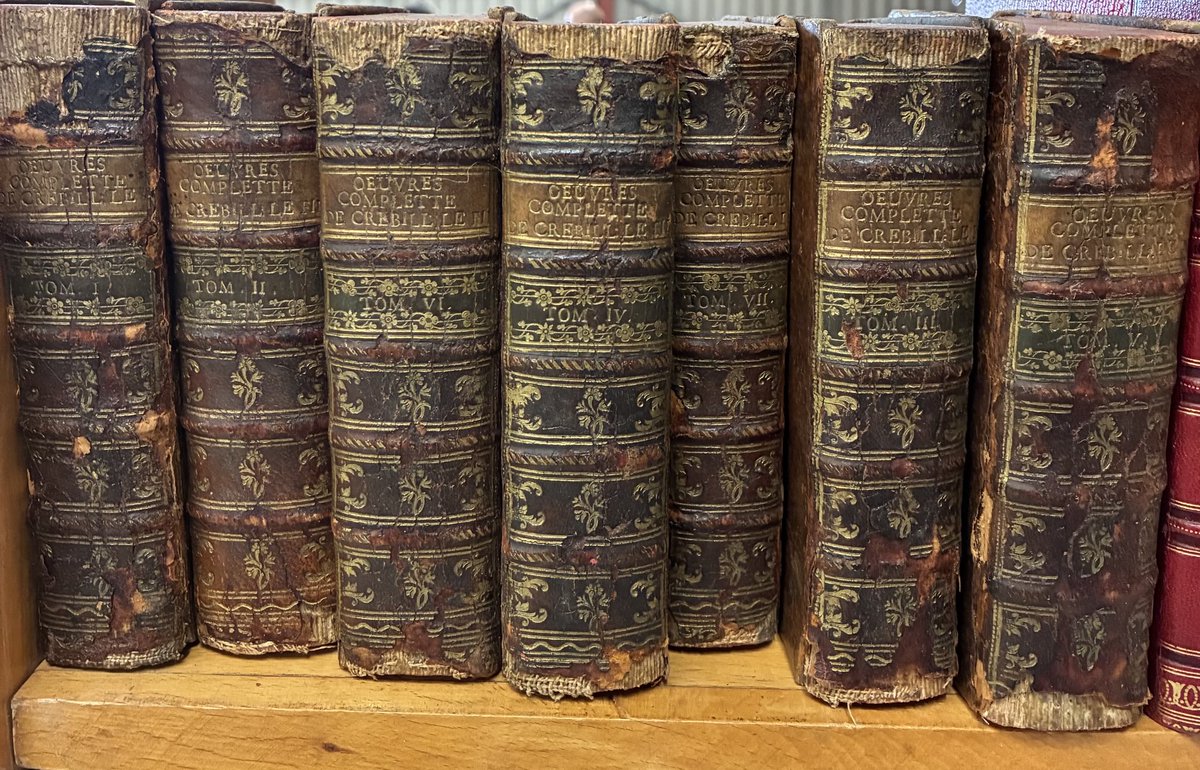 zarahandley's tweet image. “People like books; some deceive you with their cover and others surprise you with their content.”
Oscar Wilde
