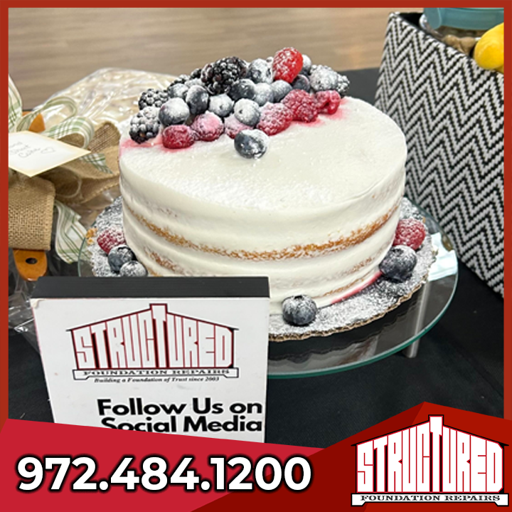 StructuredFound's tweet image. Another great @GTAR REALTORS® TREPAC Bake Sale in the books! 🎂
Our donated cake sold for $200, and congrats to Rebecca Stewart from Homes by Lainie Group—our raffle winner! 🎉

#CommunitySupport #DoTheRightThing #ShermanTX #DenisonTX #PottsboroTX