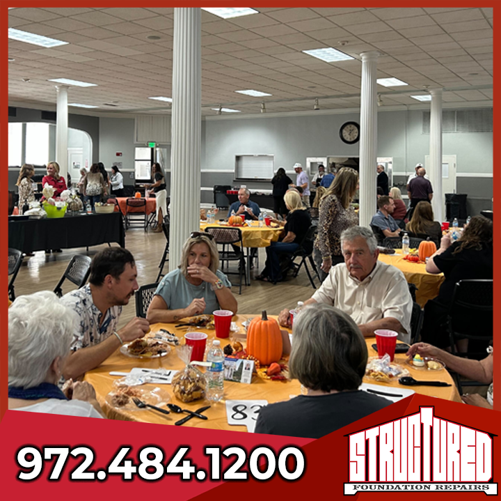 StructuredFound's tweet image. Another great @GTAR REALTORS® TREPAC Bake Sale in the books! 🎂
Our donated cake sold for $200, and congrats to Rebecca Stewart from Homes by Lainie Group—our raffle winner! 🎉

#CommunitySupport #DoTheRightThing #ShermanTX #DenisonTX #PottsboroTX