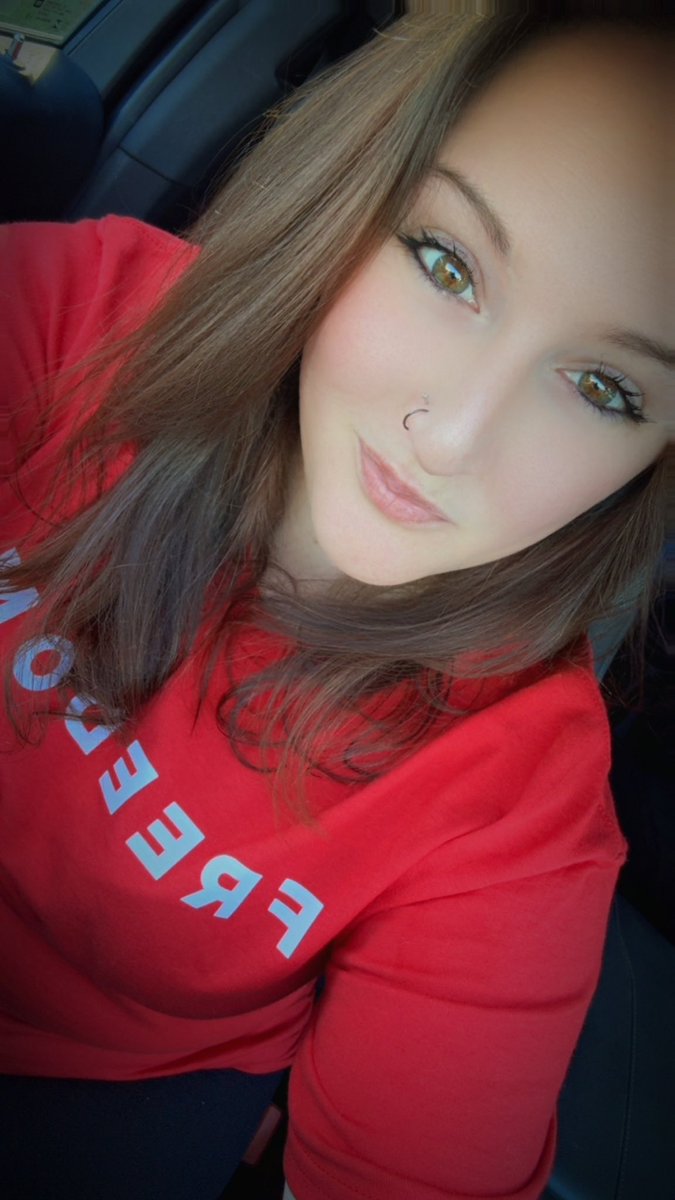Ashley_Grihmm's tweet image. On Friday’s we wear red! 🙌🏻🇺🇸🫶🏻