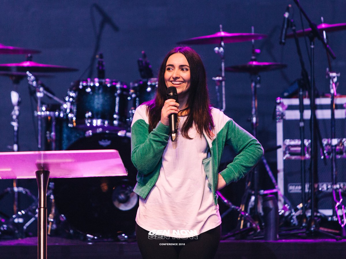 Transform your Friday into a SPIRITUAL Friday! 
Watch ORU Chapel for an hour of growth and transformation, tune in for today’s message from Layla Nahavandi, founder of The Burning Hearts Movement. Watch LIVE 11 am CDT at oru.edu/chapel/ or ORU social.