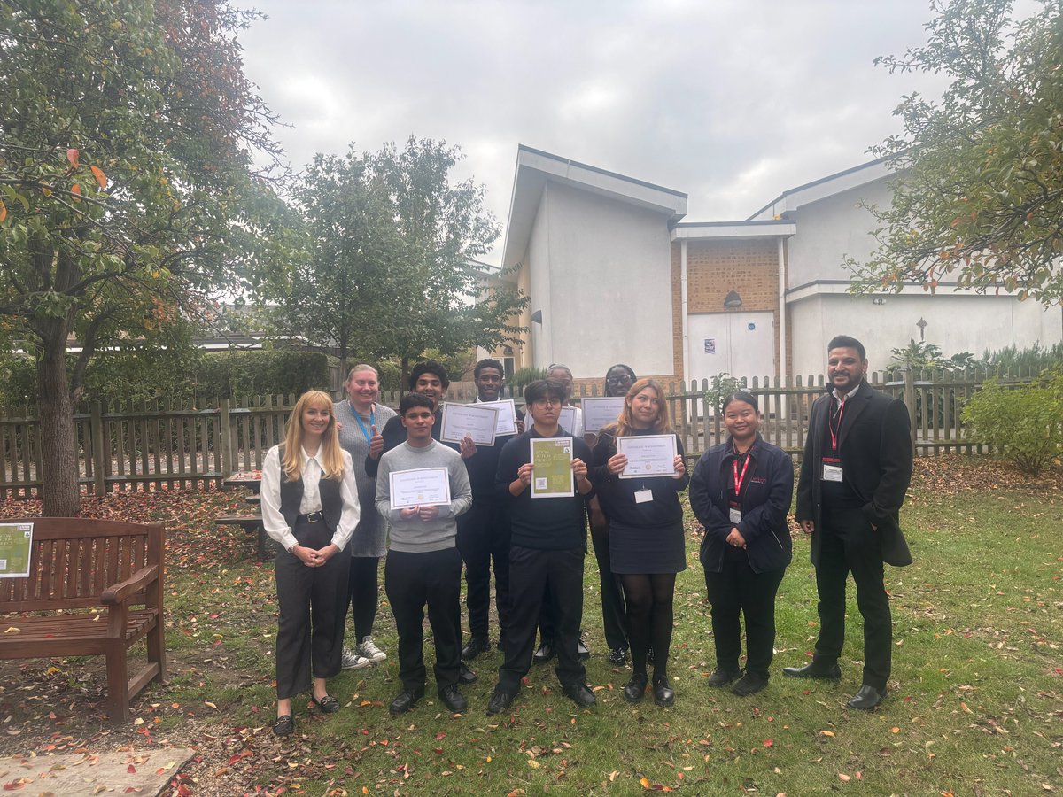 🎉 Our T Level Construction students have secured funding from Berkeley Group, with another £100 on completion of their business plan! 💷

Next, they’ll work with the Sustainability Team to plan their project. 🌱

<a href="/GroundworkLON/">Groundwork London</a>  <a href="/BerkeleyGroupUK/">Berkeley Group</a>  #TLevels #StudentSuccess
