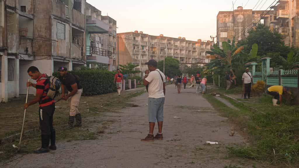 eterreroc's tweet image. En cambio de labor los trabajadores de todas las entidades para la higienizar nuestra #IslaDeLaJuventud, para que este mas bella y limpia #SentirPinero
#PoderPopular