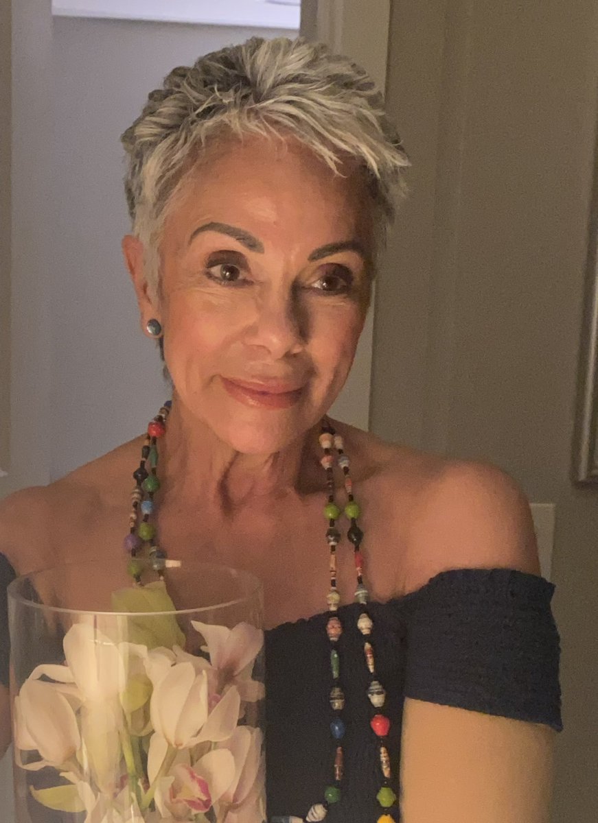 RogerJStoneJr's tweet image. Happy Birthday to my smart, beautiful and indefatigable wife Nydia Stone ! God Bless her!