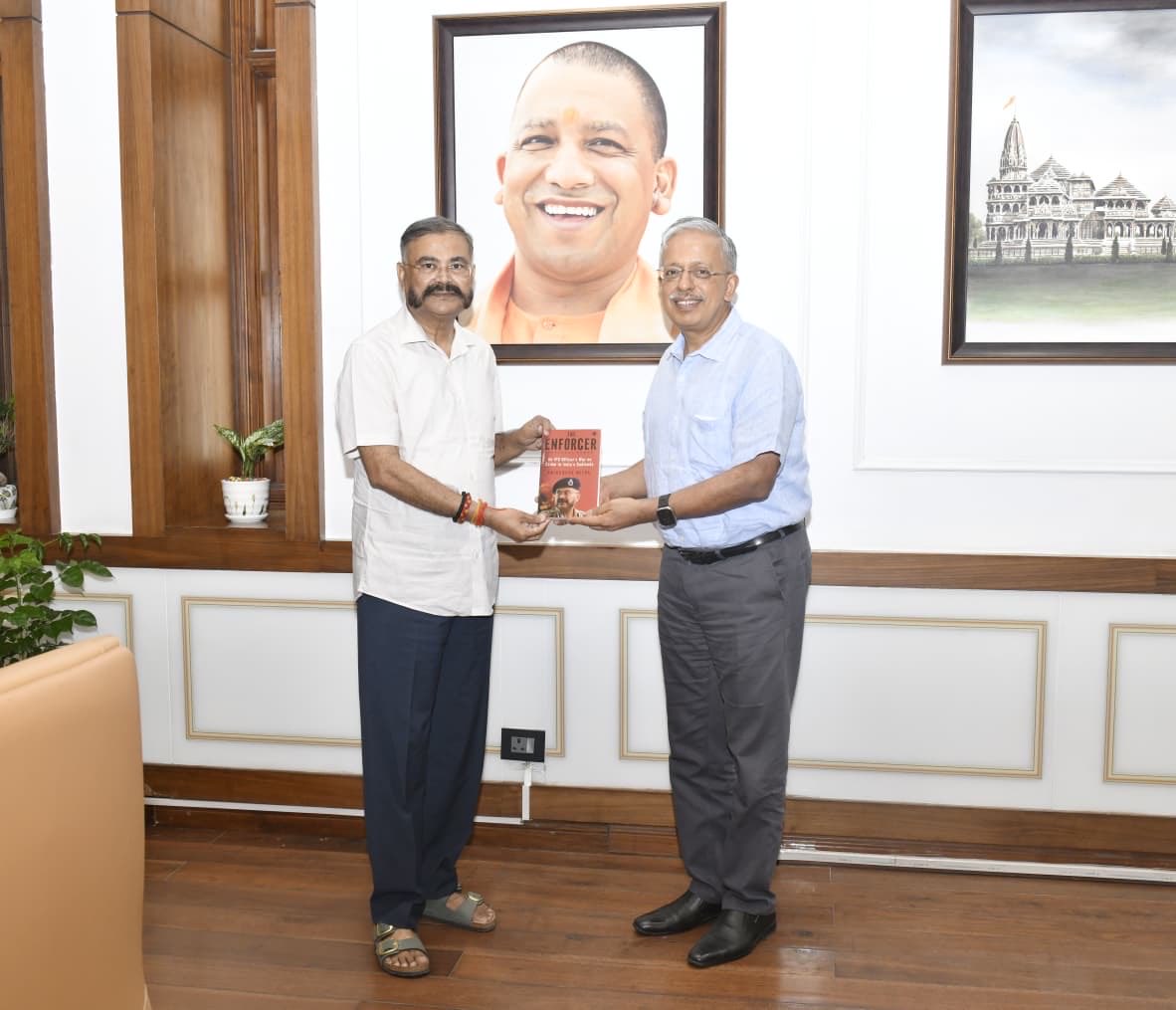 SP Goyal (@spgoyal) on Twitter photo Glad to meet my ex-colleague, former DGP Uttar Pradesh Shri Prashant Kumar, and receive a copy of his recently published biography chronicling his remarkable journey in public service.
Wishing him happiness in his personal life and continued success of the book. Glad to meet my ex-colleague, former DGP Uttar Pradesh Shri Prashant Kumar, and receive a copy of his recently published biography chronicling his remarkable journey in public service.
Wishing him happiness in his personal life and continued success of the book.