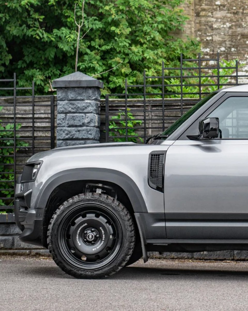 ChelseaTruckCo's tweet image. Land Rover Defender (2020–Present) British Heritage RS-Forged Alloy Wheels
£3,000.00 INC. VAT

Colour: Satin Black
Wheel Size: Front: 9.5 x 22" Rear: 9.5 x 22"

See more: chelseatruckcompany.com/collections/li…

#LandRoverDefender #ChelseaTruckCompany #BritishHeritage #RSForged #DefenderWheels