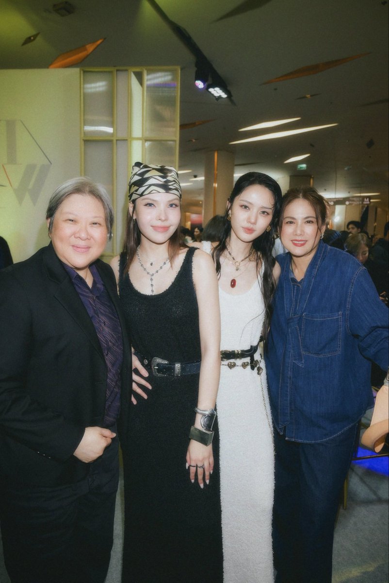 ♥️
LMSY AT SIAM PARAGON

#SiamParagonBIFW2025xLMSY
#BIFW2025xLMSY
#GreyhoundOriginal
#GHAW25 #LMSY