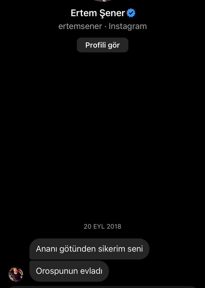 blackcloudjk's tweet photo. O sırada ertem şener https://t.co/Ouhy7NK2q3