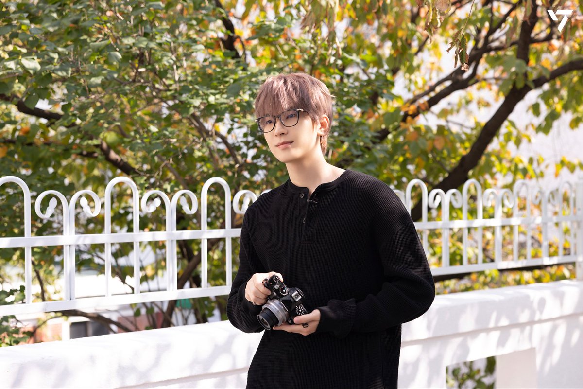 _wnfj's tweet photo. 안녕하세요..잘생기셨다.. https://t.co/FJgMqJRKGJ